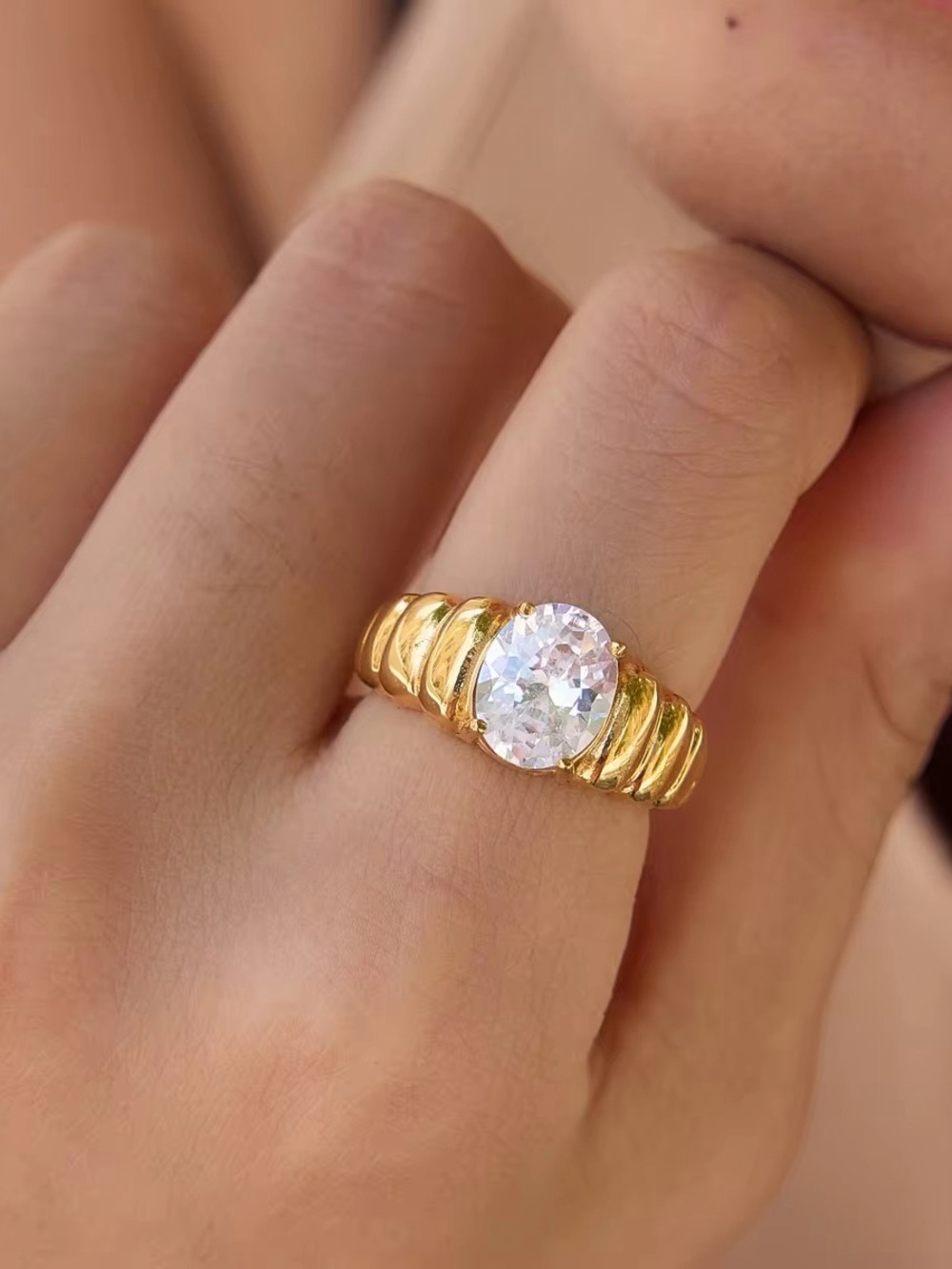 SIZE 7 | 18K Gold Plated Chunky Cubic Zirconia Ring